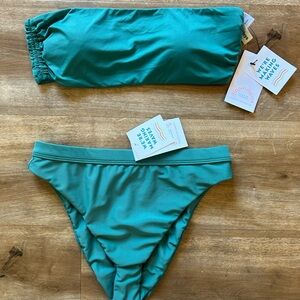 Dippin Daisy’s bikini set